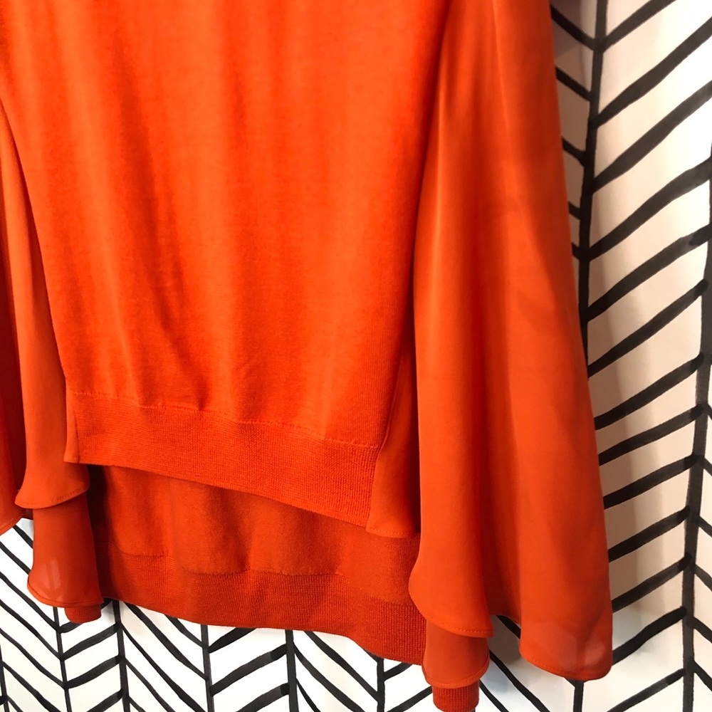 ST JOHN | Jersey Knit Bateau Neck HighLow Top - Picture 5 of 12